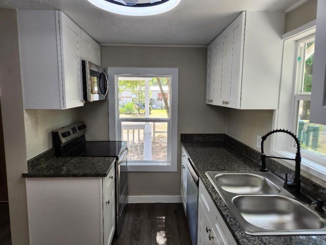 728 Hudson Road, Conroe, TX 77304