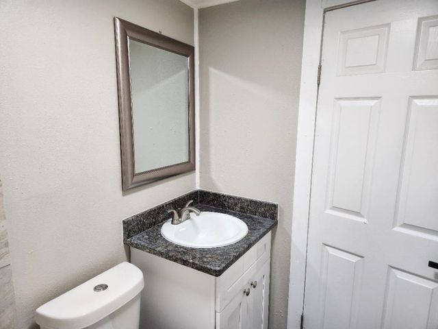 728 Hudson Road, Conroe, TX 77304