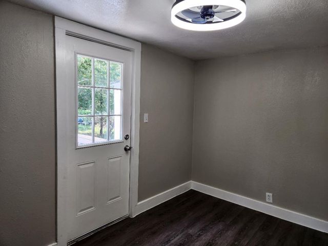 728 Hudson Road, Conroe, TX 77304