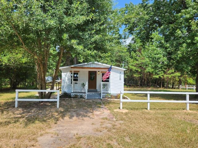 728 Hudson Road, Conroe, TX 77304