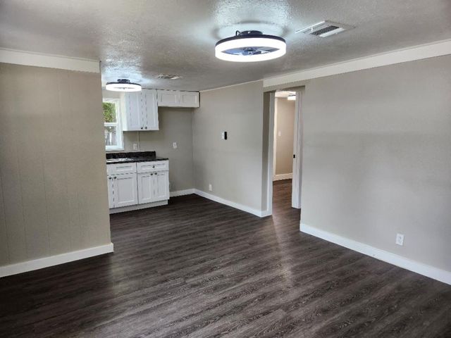 728 Hudson Road, Conroe, TX 77304
