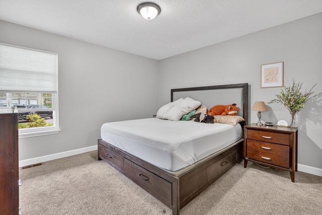 3401 Big Bend Bend A, Kalamazoo, MI 49048