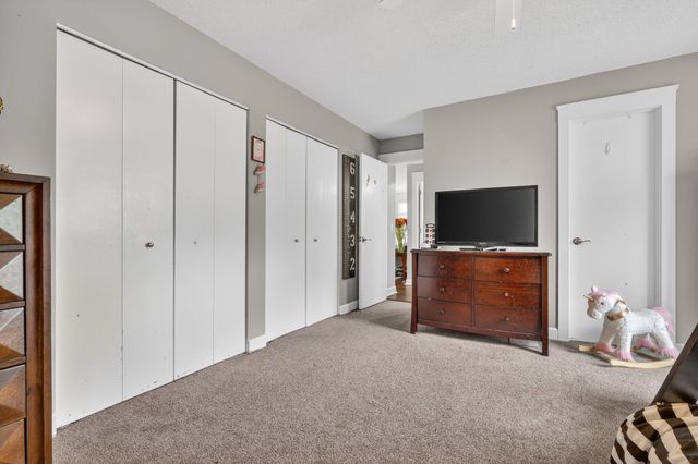 3401 Big Bend Bend A, Kalamazoo, MI 49048