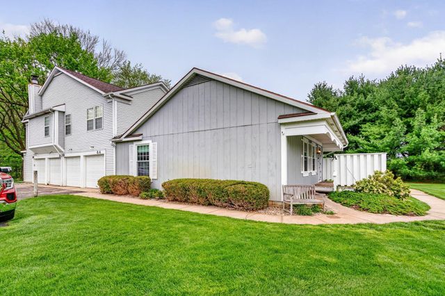 3401 Big Bend Bend A, Kalamazoo, MI 49048