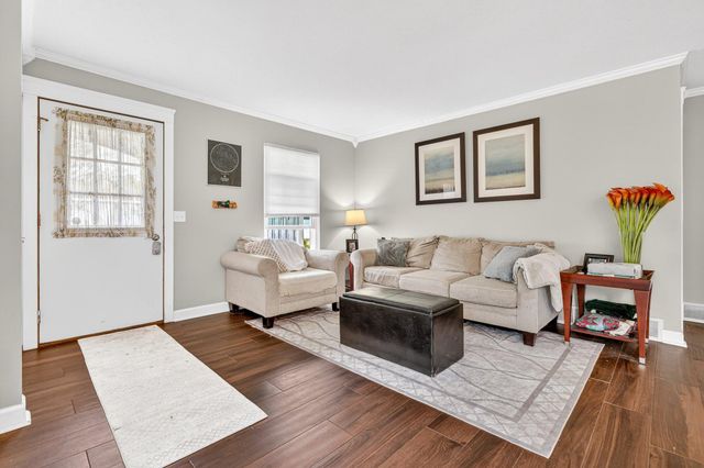 3401 Big Bend Bend A, Kalamazoo, MI 49048