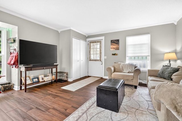 3401 Big Bend Bend A, Kalamazoo, MI 49048