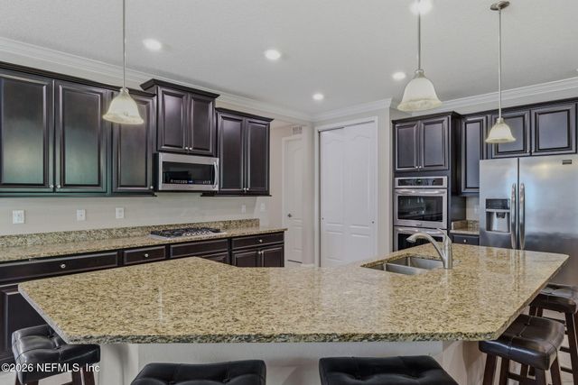 753 ASPEN LEAF Drive, Jacksonville, FL 32081