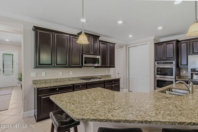 753 ASPEN LEAF Drive, Jacksonville, FL 32081