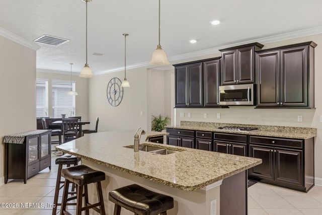 753 ASPEN LEAF Drive, Jacksonville, FL 32081