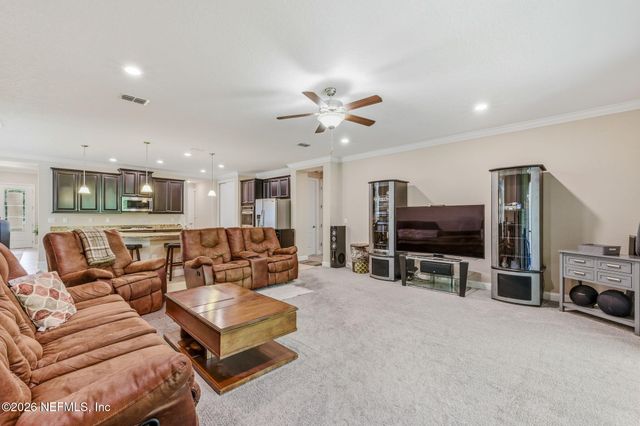 753 ASPEN LEAF Drive, Jacksonville, FL 32081