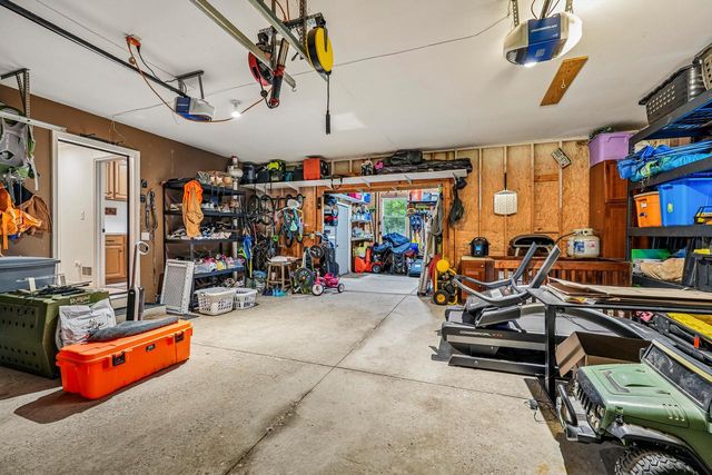 1338 Chickadee LANE, Grafton, WI 53024