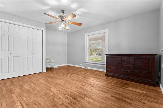 692 W Bridge Street, Plainwell, MI 49080