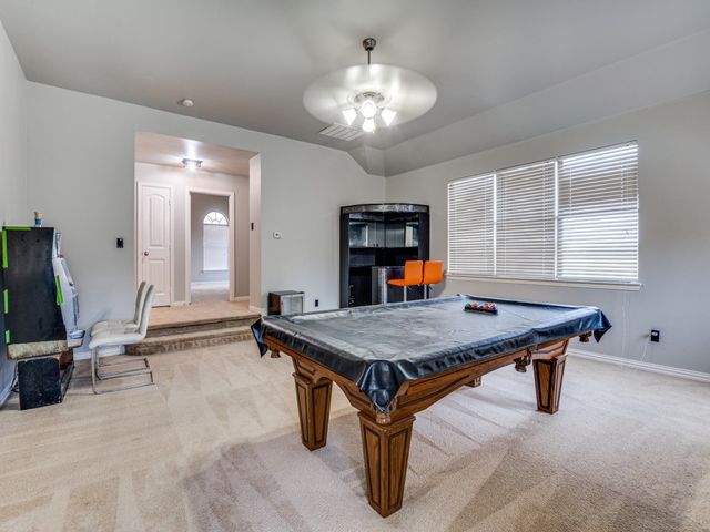 717 Newcastle Drive, Desoto, TX 75115