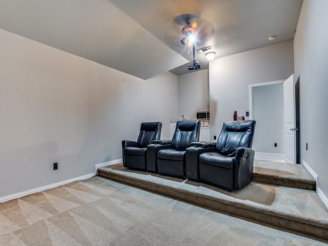 717 Newcastle Drive, Desoto, TX 75115