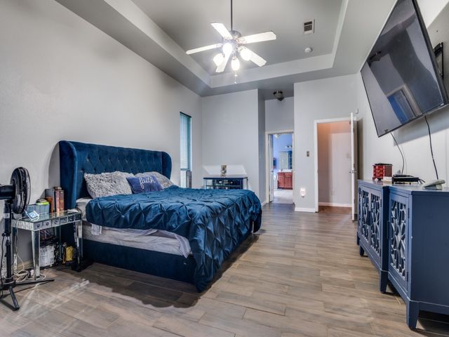 717 Newcastle Drive, Desoto, TX 75115