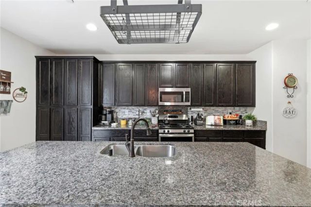 18332 Cayenne, San Bernardino, CA 92407