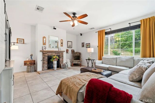 18332 Cayenne, San Bernardino, CA 92407