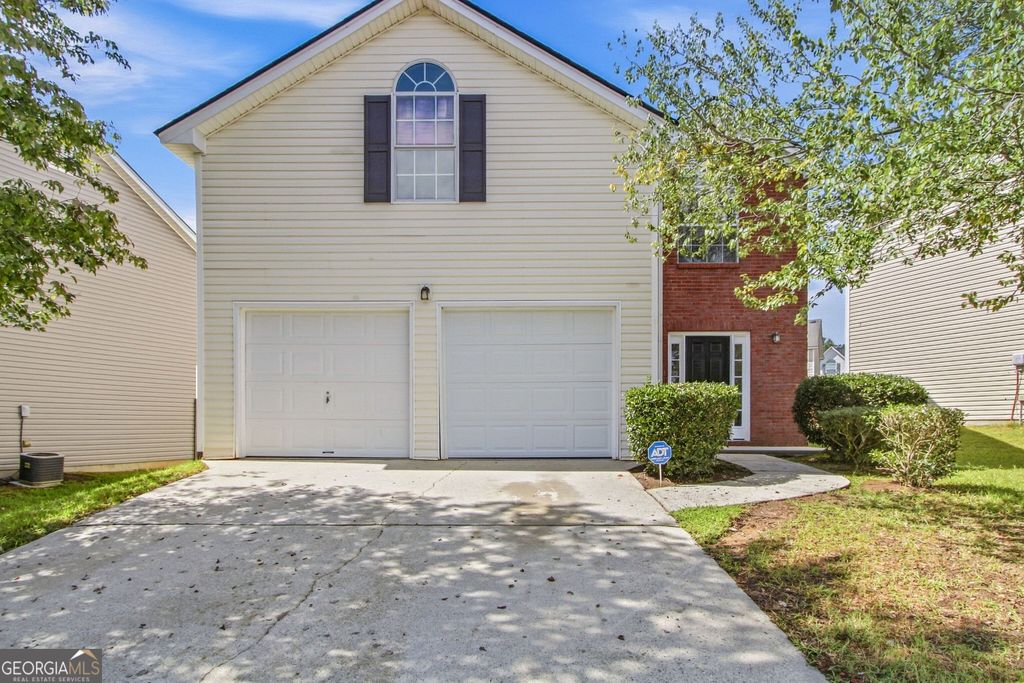 2571 N Hill Parkway, Riverdale, GA 30296
