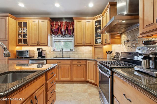 48 Condor Drive, Morganville, NJ 07751