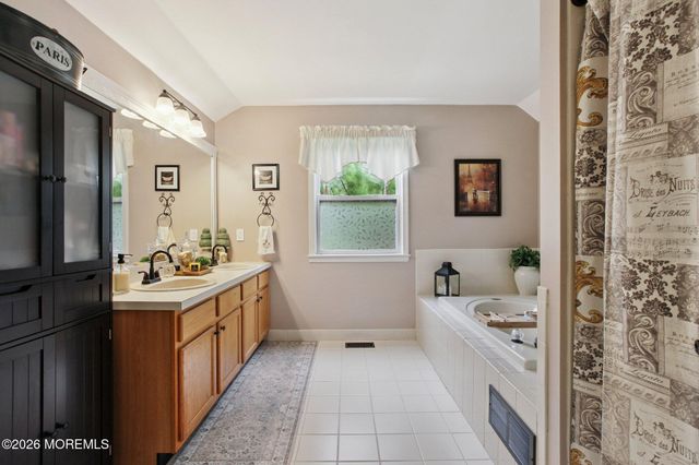 48 Condor Drive, Morganville, NJ 07751