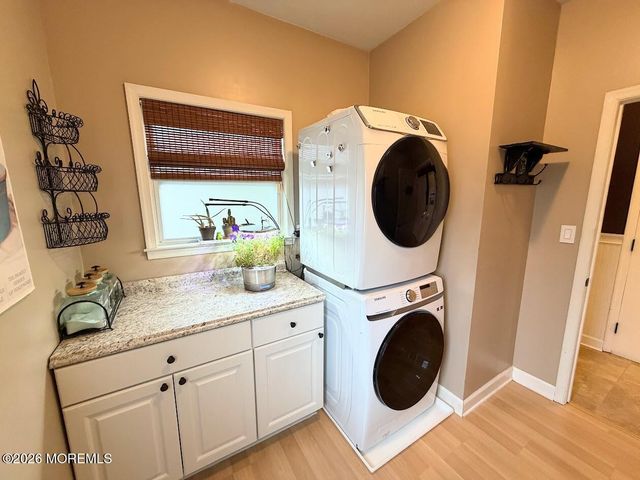 48 Condor Drive, Morganville, NJ 07751