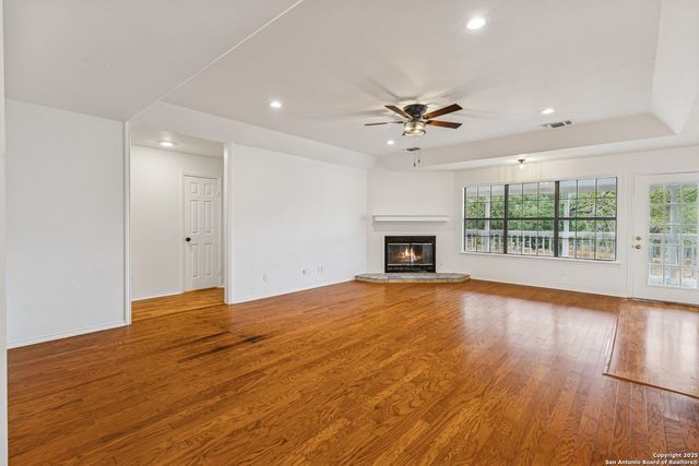 247 Center Point Dr E, Center Point, TX 78010