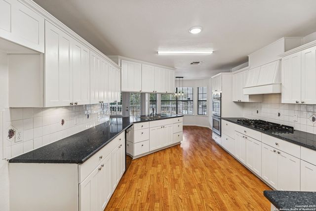 247 Center Point Dr E, Center Point, TX 78010