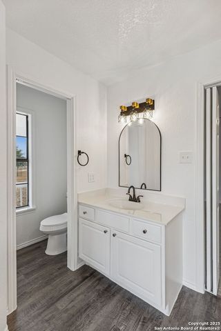 247 Center Point Dr E, Center Point, TX 78010