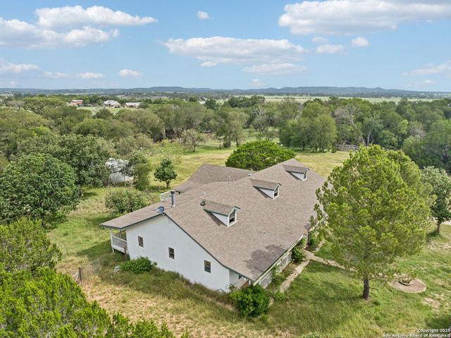 247 Center Point Dr E, Center Point, TX 78010