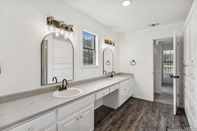247 Center Point Dr E, Center Point, TX 78010
