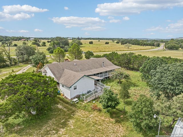 247 Center Point Dr E, Center Point, TX 78010