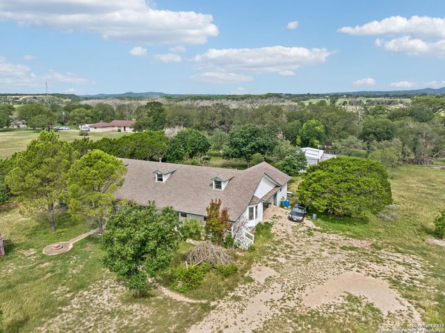 247 Center Point Dr E, Center Point, TX 78010