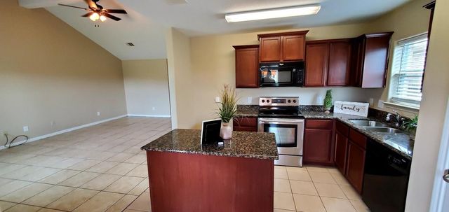 30911 E Lost Creek Boulevard, Magnolia, TX 77355