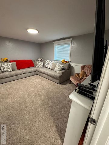 2312 E Oakmont Drive, Idaho Falls, ID 83404