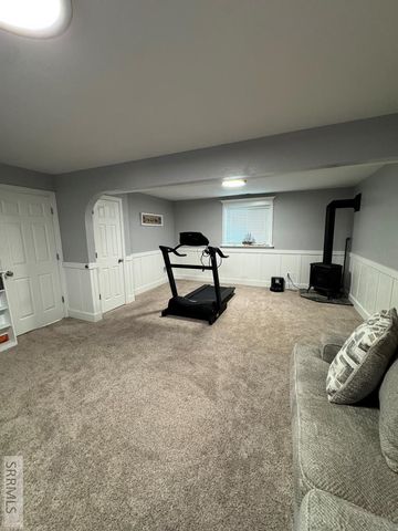 2312 E Oakmont Drive, Idaho Falls, ID 83404