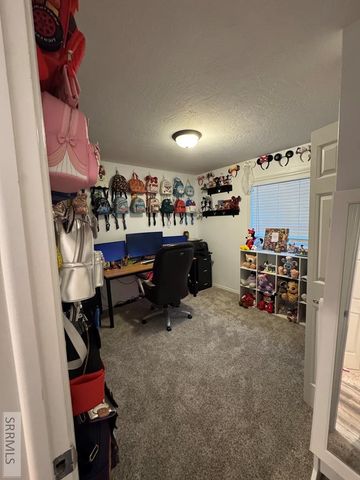 2312 E Oakmont Drive, Idaho Falls, ID 83404