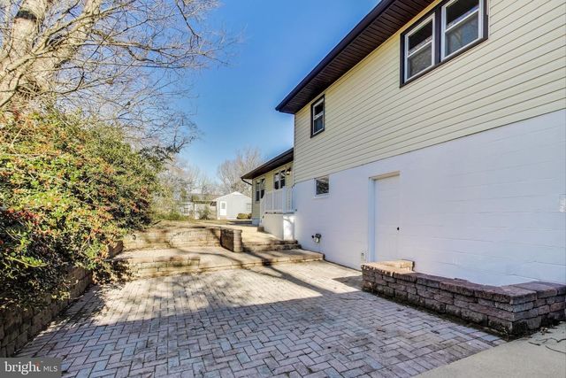 24313 MERVELL DEAN RD, Hollywood, MD 20636