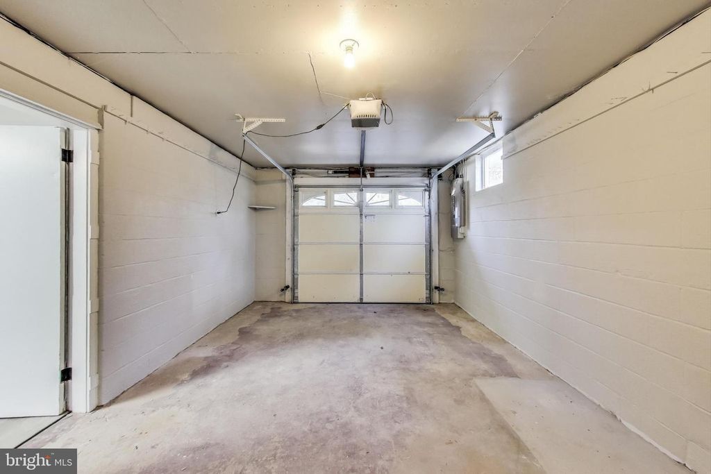 24313 MERVELL DEAN RD, Hollywood, MD 20636