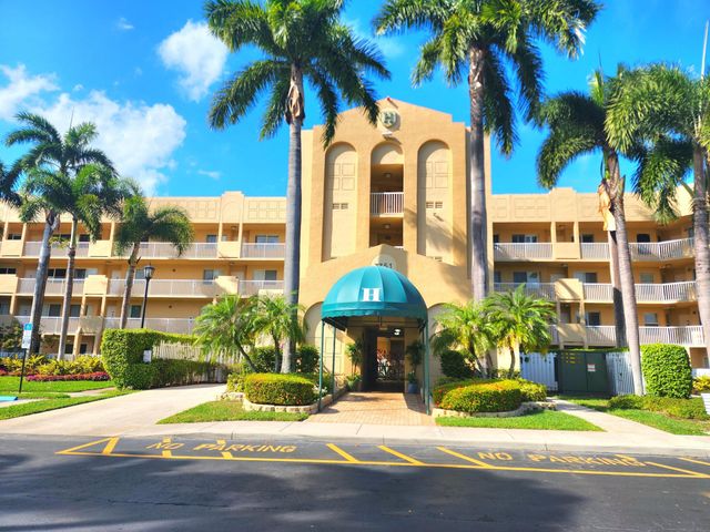 7751 Southampton Terrace 215, Tamarac, FL 33321