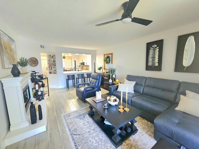 7751 Southampton Terrace 215, Tamarac, FL 33321