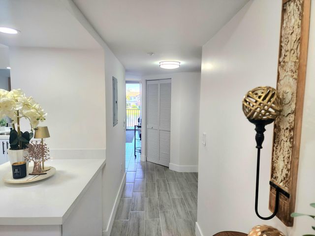 7751 Southampton Terrace 215, Tamarac, FL 33321