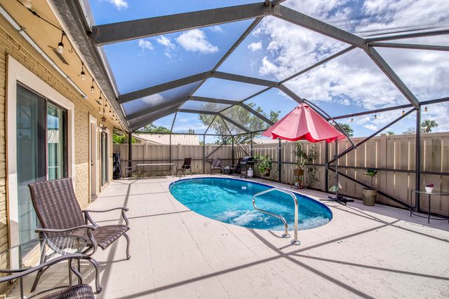 5489 Eagle Lake Drive, Palm Beach Gardens, FL 33418