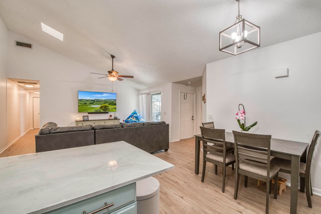 5489 Eagle Lake Drive, Palm Beach Gardens, FL 33418