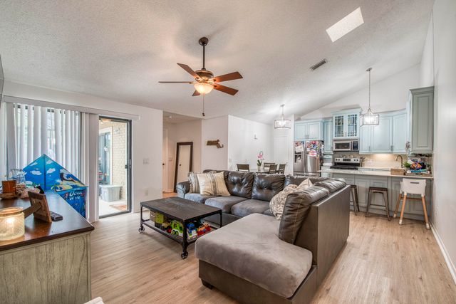 5489 Eagle Lake Drive, Palm Beach Gardens, FL 33418