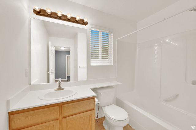 352 BAYSIDE DR, Saratoga Springs, UT 84045