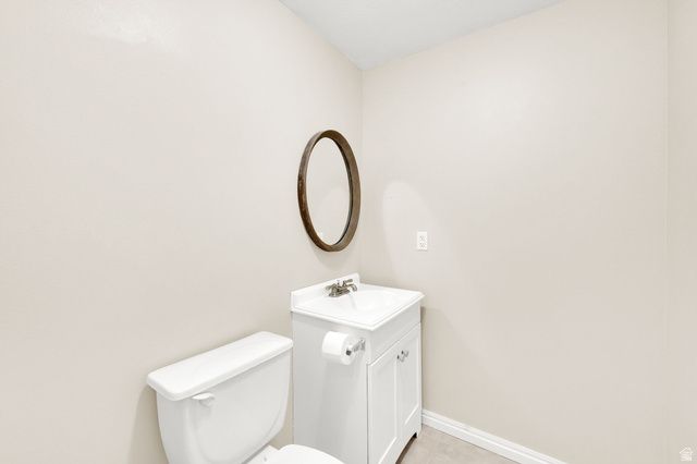 352 BAYSIDE DR, Saratoga Springs, UT 84045