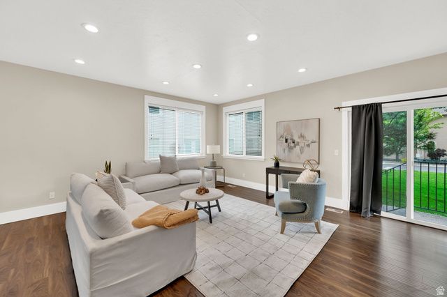 352 BAYSIDE DR, Saratoga Springs, UT 84045