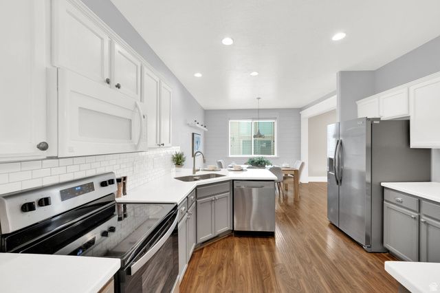 352 BAYSIDE DR, Saratoga Springs, UT 84045