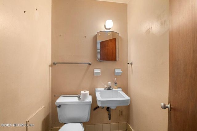 7204 HERNANDO Road, Jacksonville, FL 32217