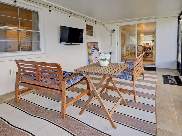 1439 STRADA D ORO, Venice, FL 34292